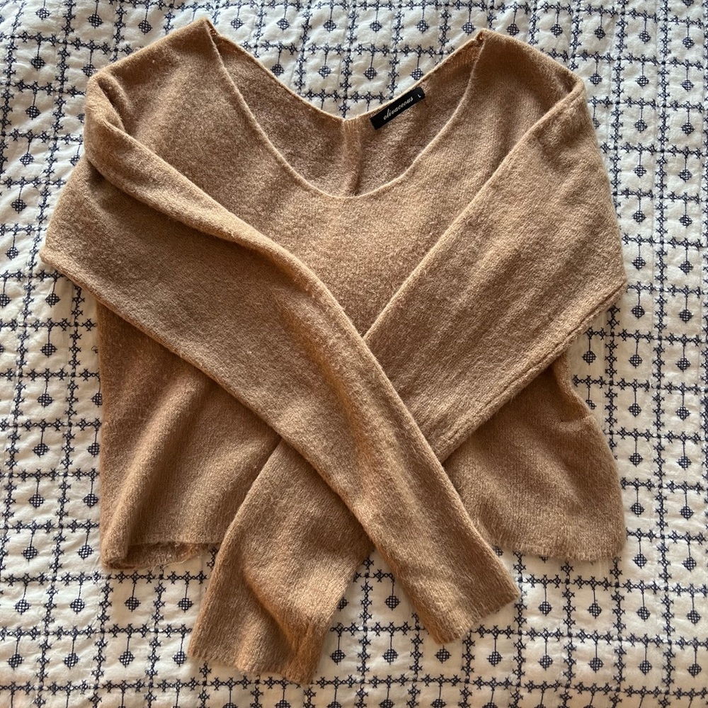Fuzzy V-neck Cropped Sweater with Extra Long Sleeves
